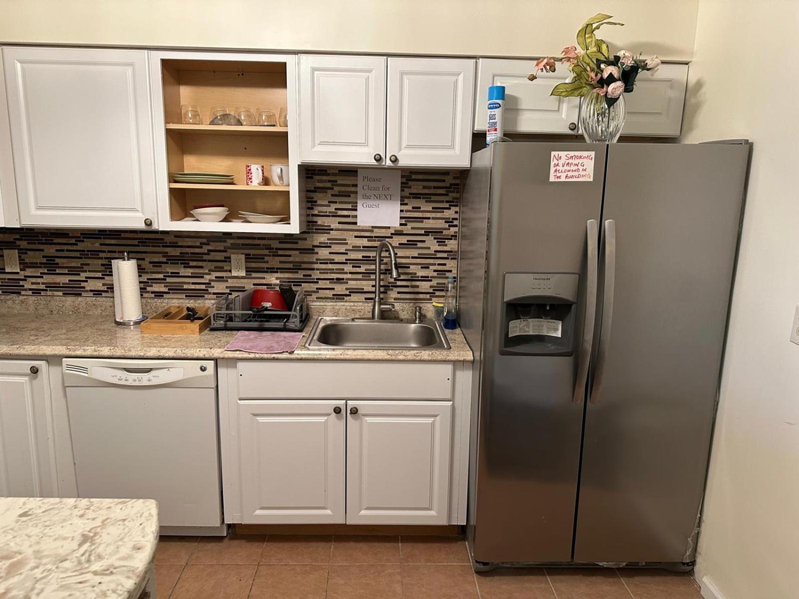 Divine Villa Guest House 65 Sherman 6Mins To Airport And 4Mins To Penn Station Ньюарк Экстерьер фото